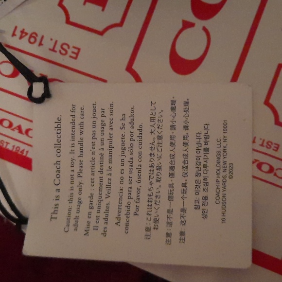 NWT AUTHENTIC COACH SIGNATURE SERIES COLLECTIBLE TEDDY BEAR 🧸 KEYFOB & GIFT BAG - Picture 2 of 10